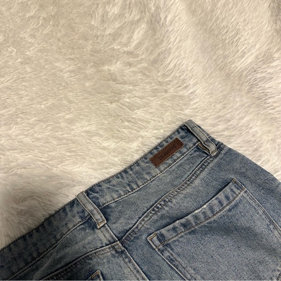 Blank NYC The Madison Crop In Double Agent - Picture 11 of 14